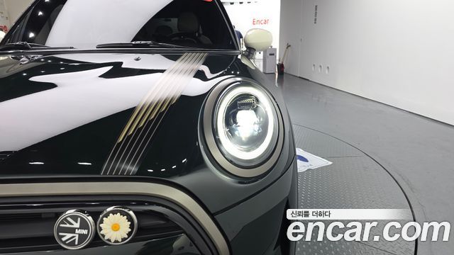 Mini Cooper 2023 — photo 8