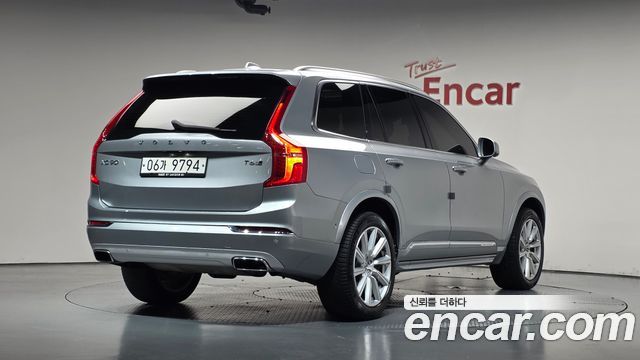 Volvo XC90 2017 — photo 2