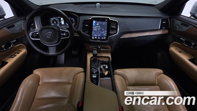 Volvo XC90 2017 — photo 10