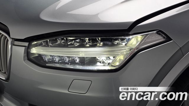 Volvo XC90 2017 — photo 8