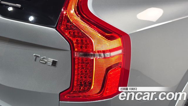 Volvo XC90 2017 — photo 9