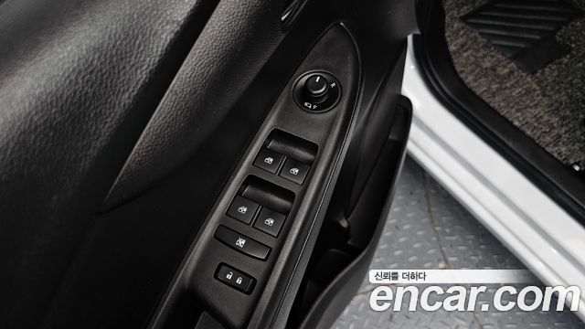 Chevrolet Korea Spark 2018 — photo 24