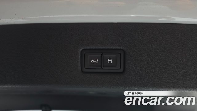 Audi A7 2020 — photo 24