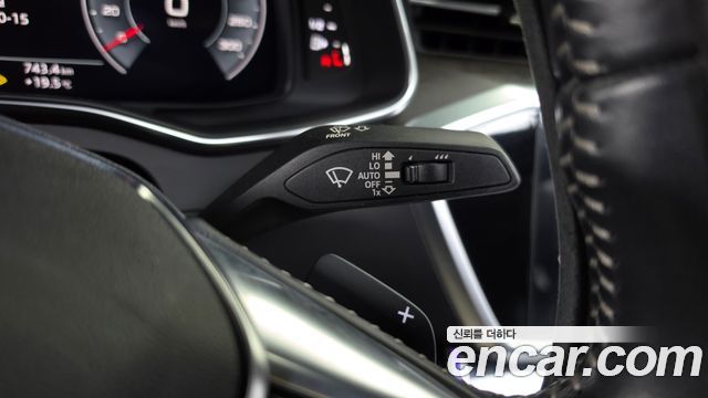 Audi A7 2020 — photo 28