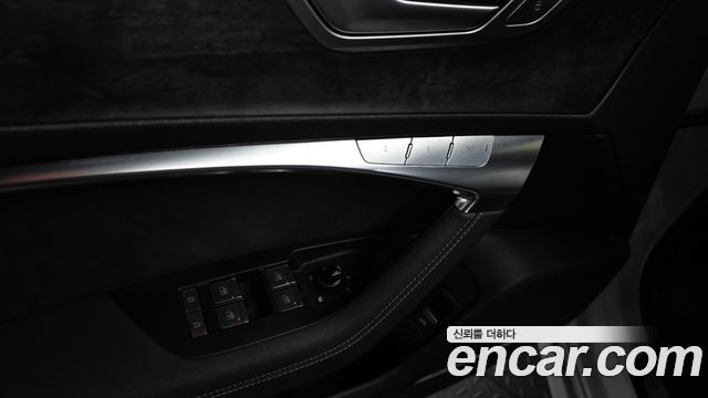 Audi A7 2020 — photo 30