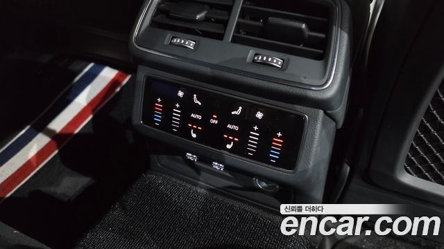 Audi A7 2020 — photo 34