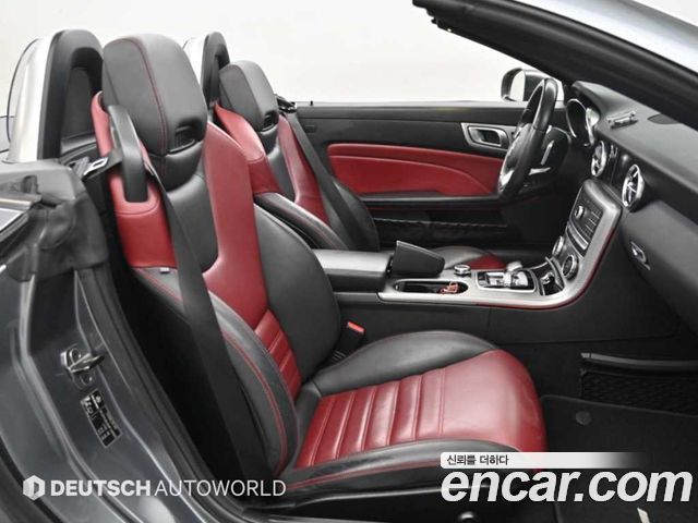 Mercedes-Benz SLC-Class 2017 — photo 10