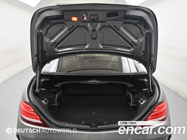 Mercedes-Benz SLC-Class 2017 — photo 18