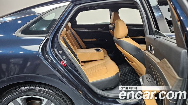 Kia K5 2021 — photo 17