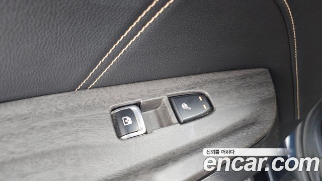 Kia K5 2021 — photo 36