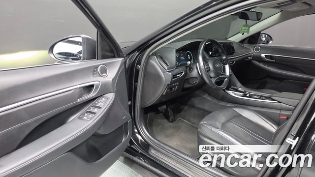 Hyundai Sonata 2022 — photo 13