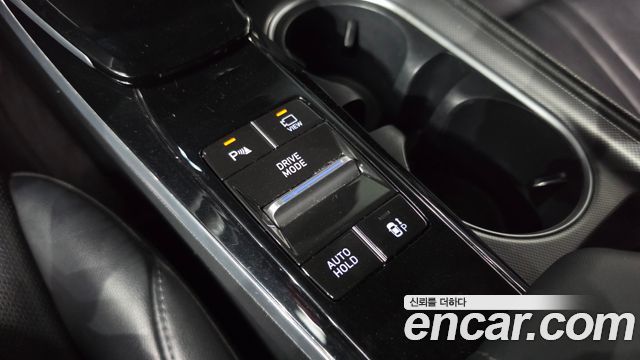 Hyundai Sonata 2022 — photo 30