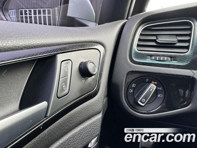 Volkswagen Golf 2014 — photo 12