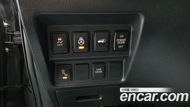 Nissan Pathfinder 2018 — photo 18