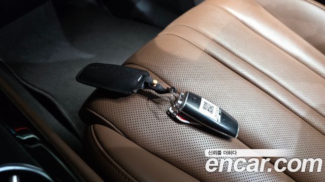 Genesis G80 2021 — photo 21