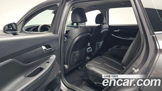 Hyundai Santafe 2021 — photo 18