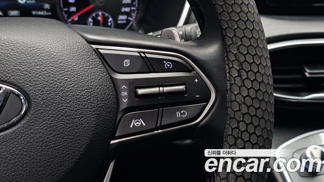 Hyundai Santafe 2021 — photo 21