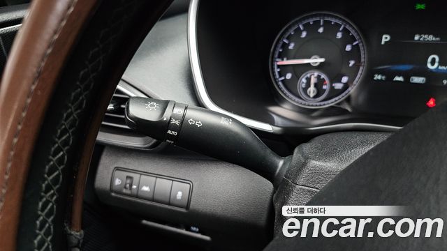 Hyundai Santafe 2021 — photo 23