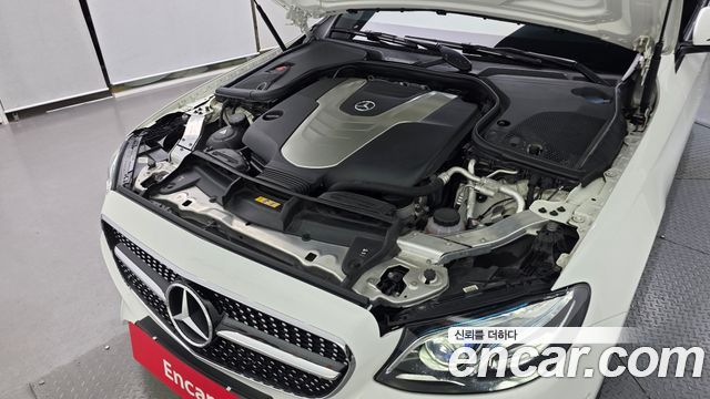 Mercedes-Benz E-Class 2017 — photo 6
