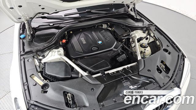 BMW 5-Series 2018 — photo 6