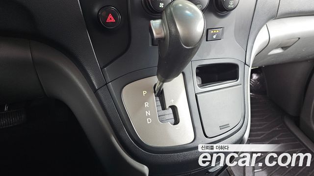 Hyundai Starex 2016 — photo 9