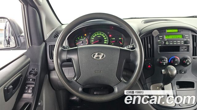 Hyundai Starex 2016 — photo 13