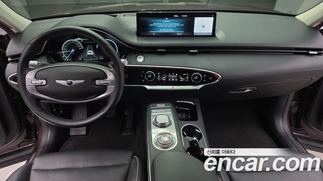Genesis GV70 2021 — photo 15