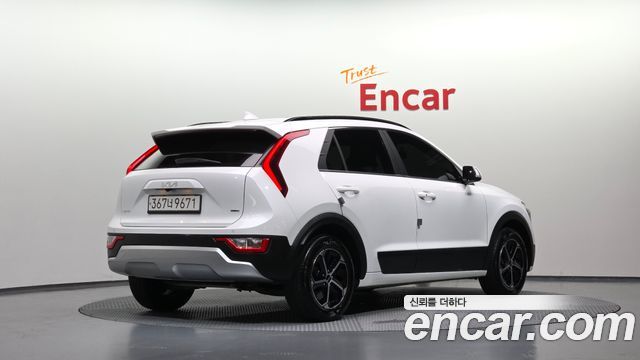 Kia Niro 2024 — photo 2