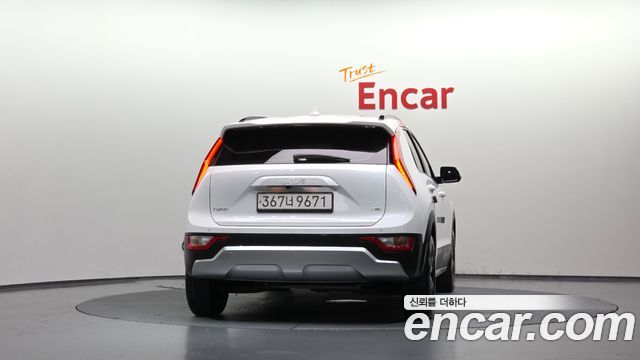 Kia Niro 2024 — photo 4