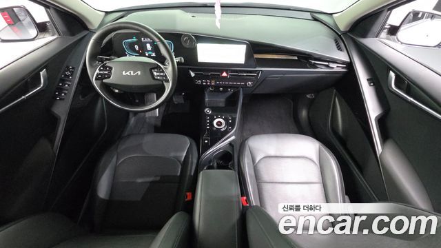 Kia Niro 2024 — photo 10