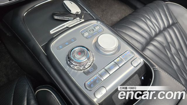 Genesis G90 2022 — photo 9