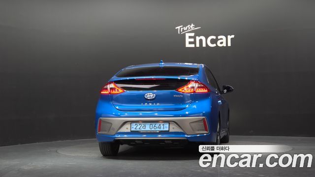 Hyundai Ioniq 2017 — photo 4