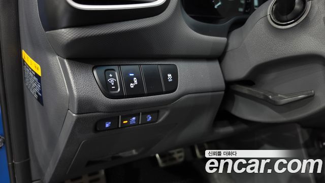 Hyundai Ioniq 2017 — photo 16