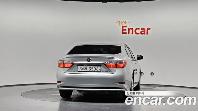 Lexus ES 2014 — photo 4