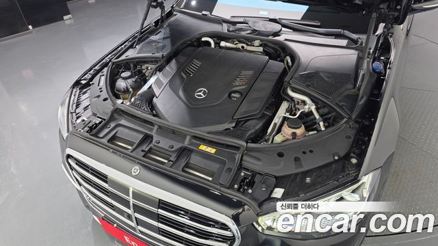 Mercedes-Benz S-Class 2021 — photo 6