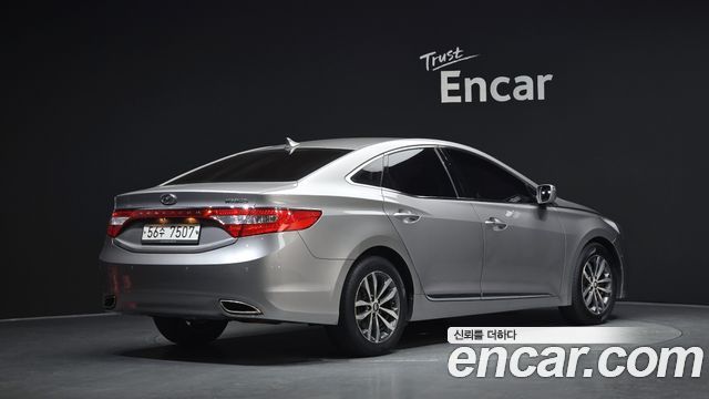 Hyundai Grandeur 2011 — photo 2