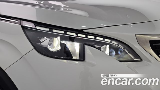 Peugeot 5008 2019 — photo 8