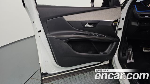 Peugeot 5008 2019 — photo 14