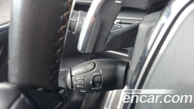 Peugeot 5008 2019 — photo 32