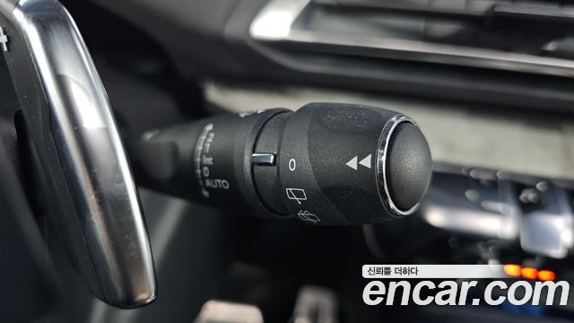 Peugeot 5008 2019 — photo 34