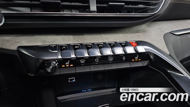 Peugeot 5008 2019 — photo 36