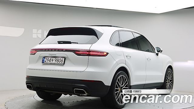 Porsche Cayenne 2021 — photo 4