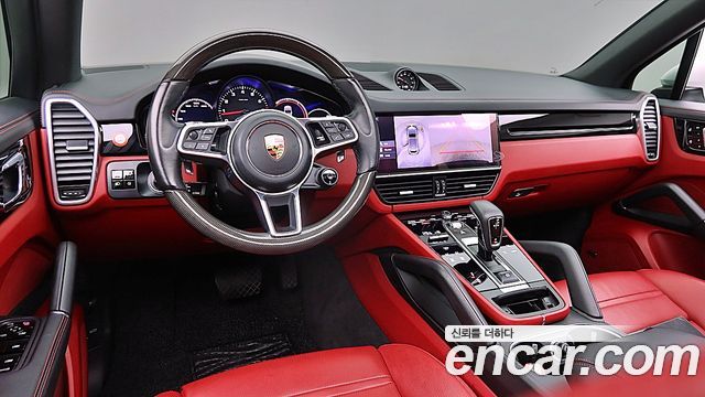 Porsche Cayenne 2021 — photo 11