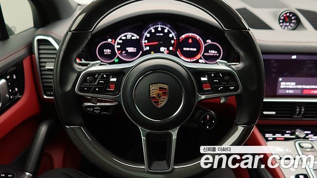 Porsche Cayenne 2021 — photo 18