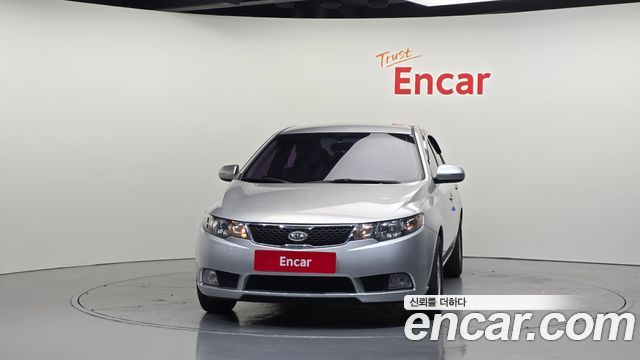 Kia Porte 2012 — photo 3