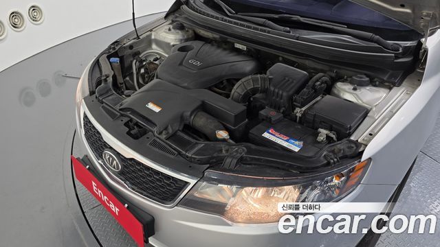 Kia Porte 2012 — photo 6