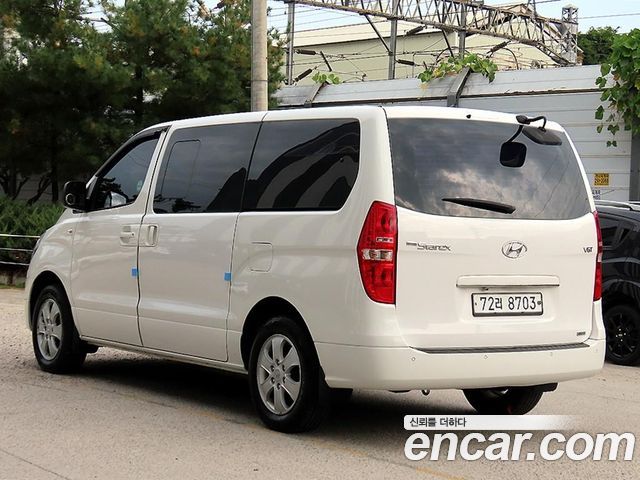 Hyundai Starex 2016 — photo 2