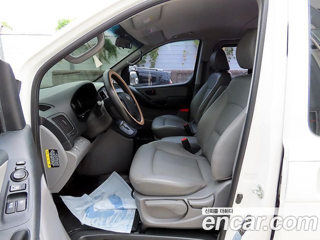 Hyundai Starex 2016 — photo 13