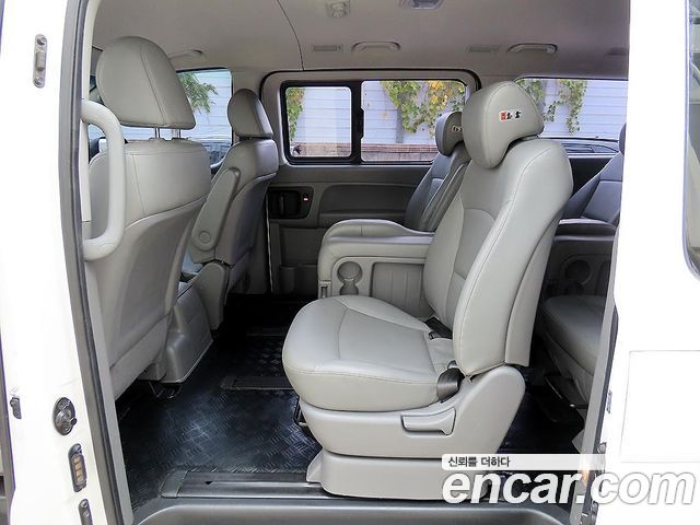 Hyundai Starex 2016 — photo 14