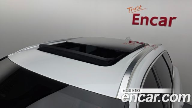 Volvo XC60 2019 — photo 20